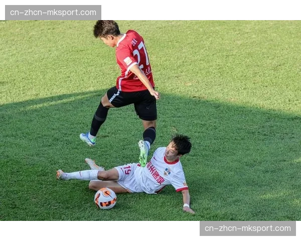 梅州客家0-0闷平深圳新鹏城,升班马收获队史中超第一分 梅州客家0-0闷平深圳新鹏城,升班马收获队史中超第一分