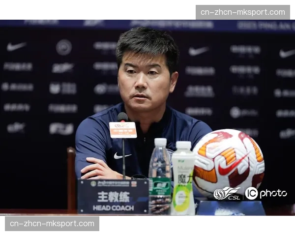 专访沧州雄狮主帅肇俊哲:谈保级压力与球队的务实风格 专访沧州雄狮主帅肇俊哲:谈保级压力与球队的务实风格